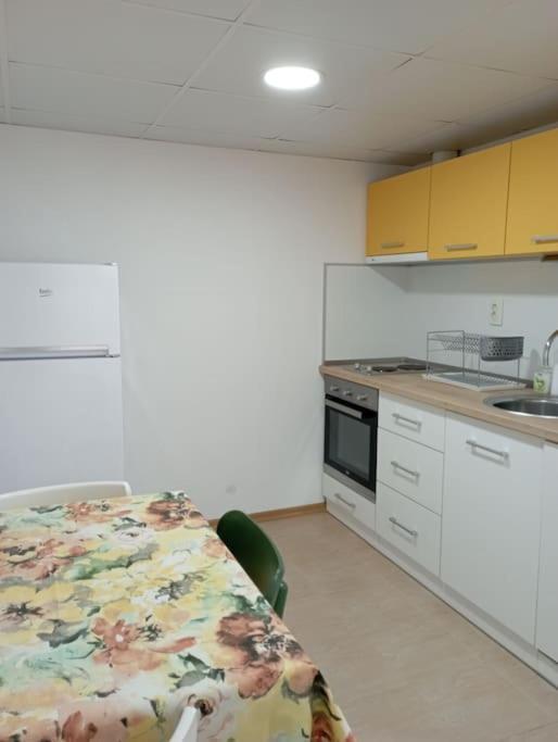 Gradina Apartment Montana Exterior photo